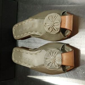 ROBERT ZUR Leather Sandals Gray and Tan Flats Women's 8 NIB